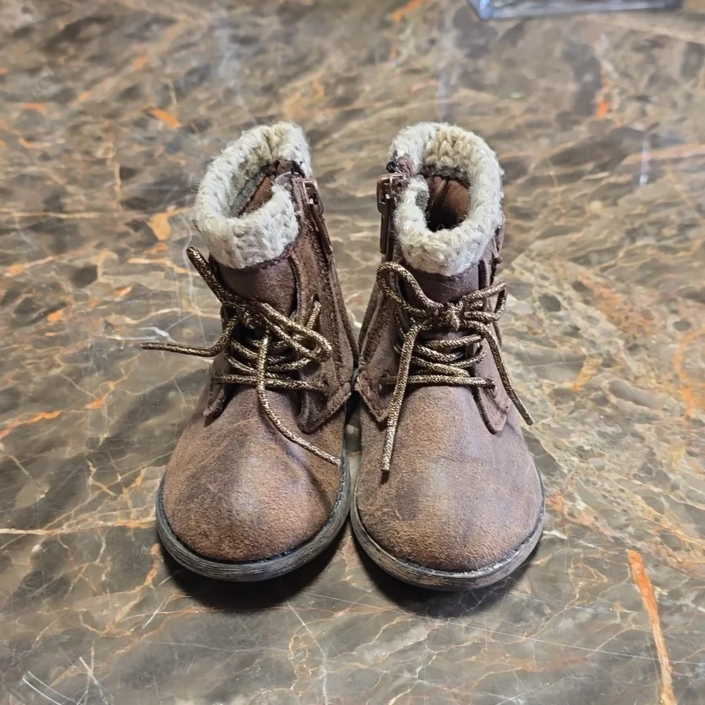 Garnimals Dark Brown Boots Size 4